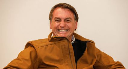 Bolsonaro ignora nova variante e chama de "loucura" controle de aeroportos