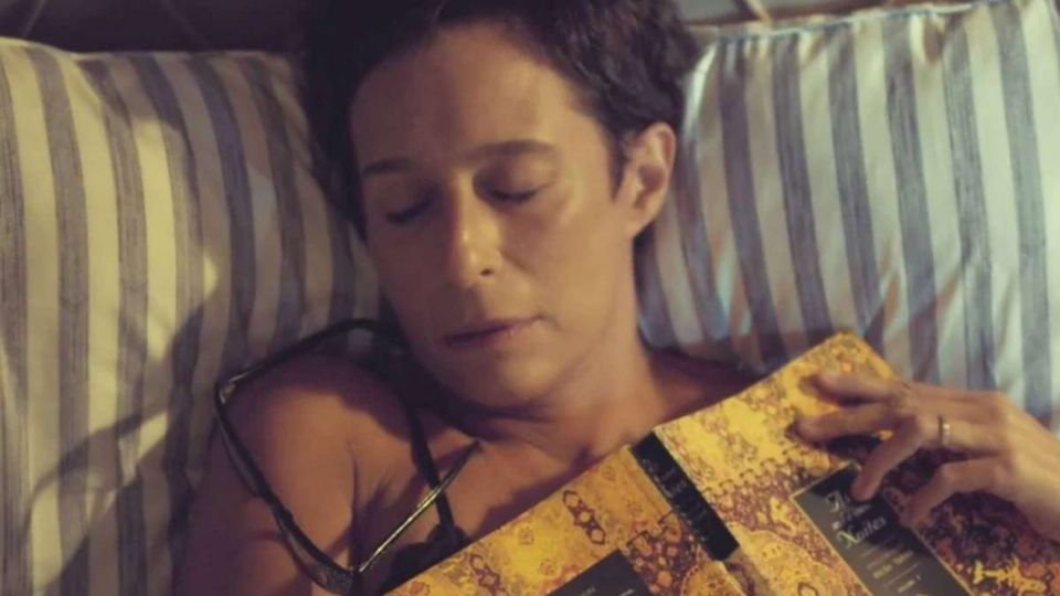 Personagem da novela 'Um lugar ao sol' se masturba e reacende debate. Foto: Reprodução/TV Globo