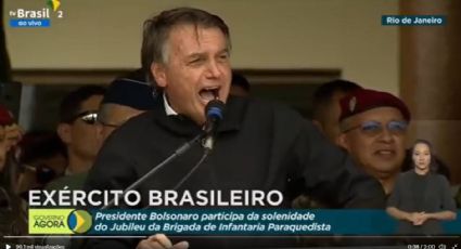 Bolsonaro berra palavrão e exalta Flamengo em cerimônia de formatura do Exército; veja vídeo