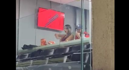 Racismo: Torcedora que imitou macaco no jogo do Athletico-PR é identificada e indiciada