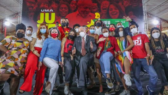 Lula usa vídeos didáticos e bem humorados no Tik Tok para atrair eleitores jovens