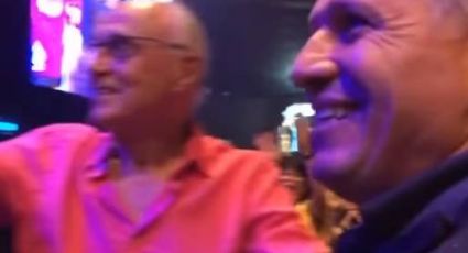 Nando Reis pede aplausos aos petistas Suplicy e Paulo Teixeira em show; veja vídeo