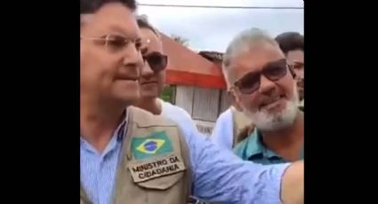 Agora sim: Bolsonaro recebe vídeo chamada de ministro sobre enchente na Bahia; veja aqui