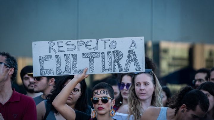 A destruição da cultura brasileira é a destruição do país, por Juca Ferreira