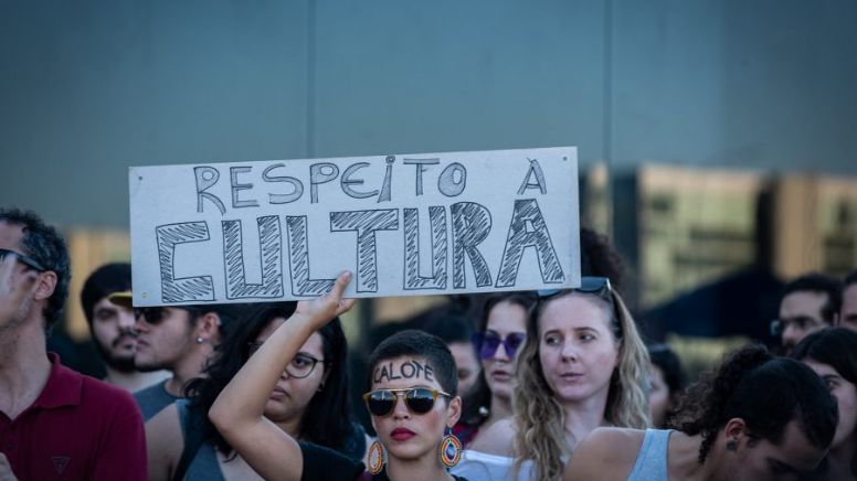A destruição da cultura brasileira é a destruição do país, por Juca Ferreira