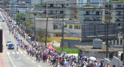 Em greve há 13 dias servidores de Florianópolis reúnem 5 mil em protesto