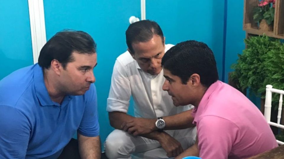 Rodrigo Maia, João Doria e ACM Neto (Divulgação)