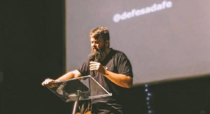 Diretor do Iphan grava live de igreja da qual é pastor dentro de seu gabinete em Brasília