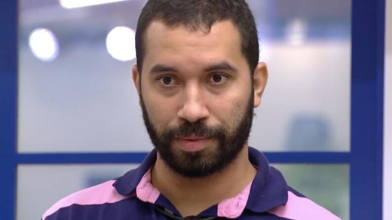 BBB: Gil acusa Rodolfo de homofobia