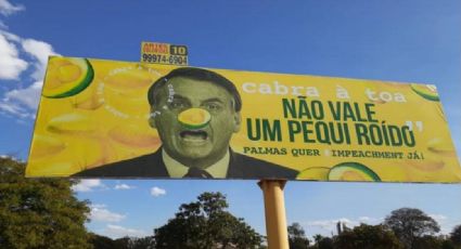 Governo acionou PF contra sociólogo que fez outdoor dizendo que Bolsonaro "não vale um pequi roído"