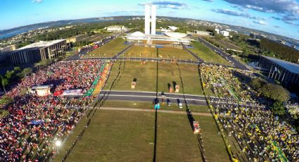 Apesar do crescimento de Lula, proporção de direita e esquerda se mantém estável no Brasil