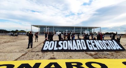 Bolsonaro genocida: Após prisões, militantes realizam novo ato na Esplanada