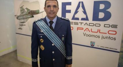 Novo comandante da Aeronáutica curte postagens pró-Bolsonaro no Twitter