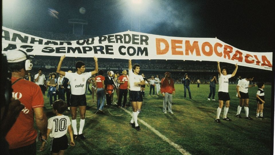 Casagrande com a Democracia Corinthiana (Arquivo)