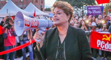 Nas redes, internautas se solidarizam com a ex-presidenta Dilma: "Dilmãe"