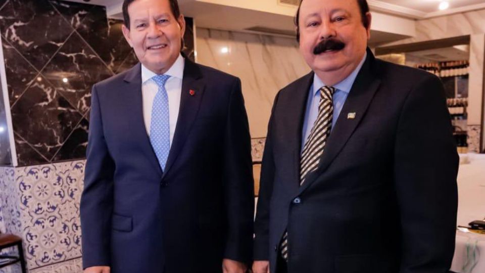 Hamilton Mourão e Levy Fidelix (Reprodução)