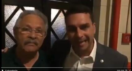 Flávio Bolsonaro aparece em vídeo ao lado do pai de Dr. Jairinho: “Esse tá comigo há bastante tempo”