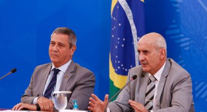 Além de Ramos, outros dois ministros militares tomaram vacina escondido