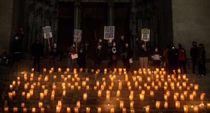 Manifestantes homenageiam 400 mil mortos por Covid-19 e denunciam governo Bolsonaro