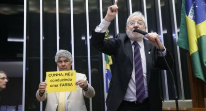 “A corrupção do governo Bolsonaro sai pelos poros”, diz Ivan Valente