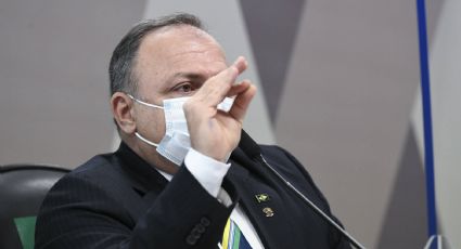 Partido de Flávio Bolsonaro quer lançar Pazuello ao governo do Rio