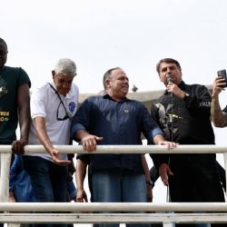 Pesquisa Fórum: para 69,1% atraso de Bolsonaro na vacinação prejudicou a economia