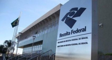 Quase 300 delegados e chefes da Receita se demitem após Bolsonaro turbinar salários na PF