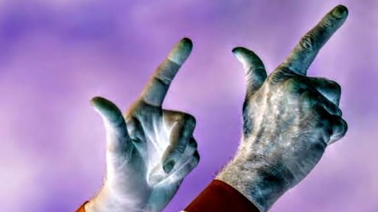 Convivendo com o diabo – Por Henrique Rodrigues