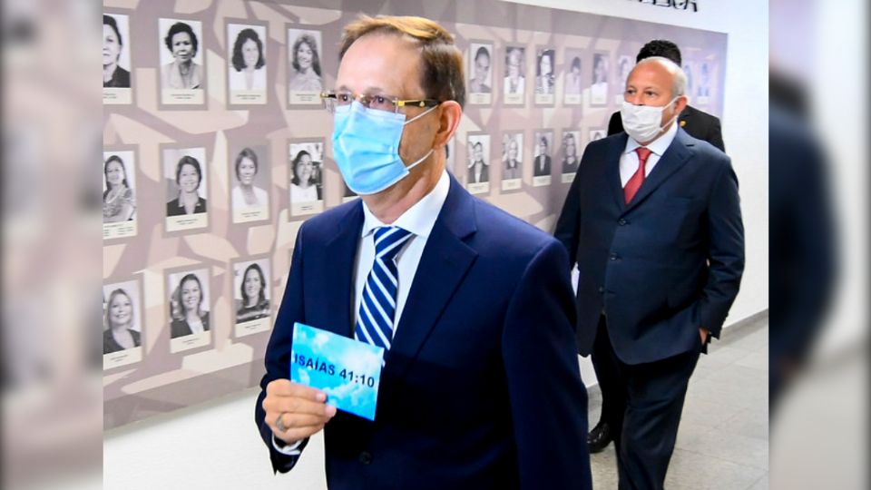 Carlos Wizard chega à CPI do Genocídio (Foto: Marcos Oliveira/Agência Senado)
