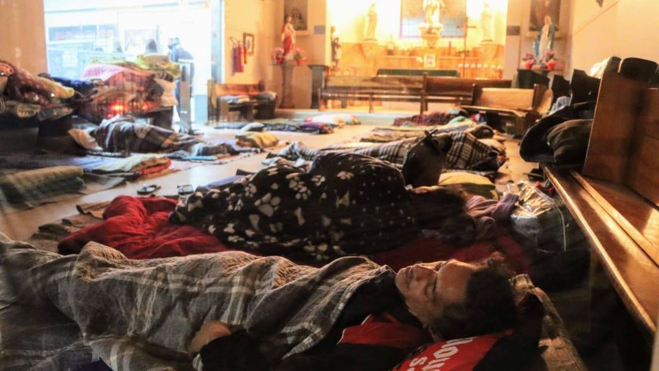 Paróquia de São Miguel Arcanjo na madrugada desta quinta (29). Foto: Redes Sociais Padre Júlio