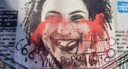 Escadaria Marielle Franco é vandalizada com saudação a Borba Gato