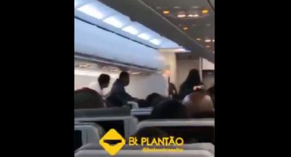 Passageira se recusa a usar máscara em voo e avião retorna ao aeroporto