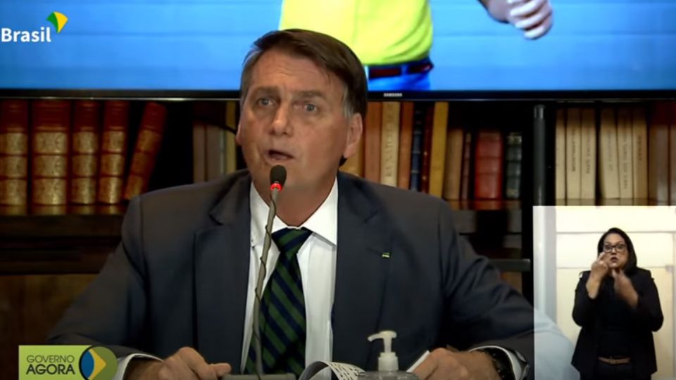 Jair Bolsonaro em live retransmitida na TV Brasil (Reprodução)