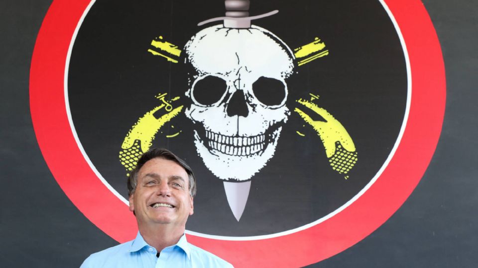 Bolsonaro na sede do Bope, da PM do RJ (Foto: Marcos Corrêa/PR)