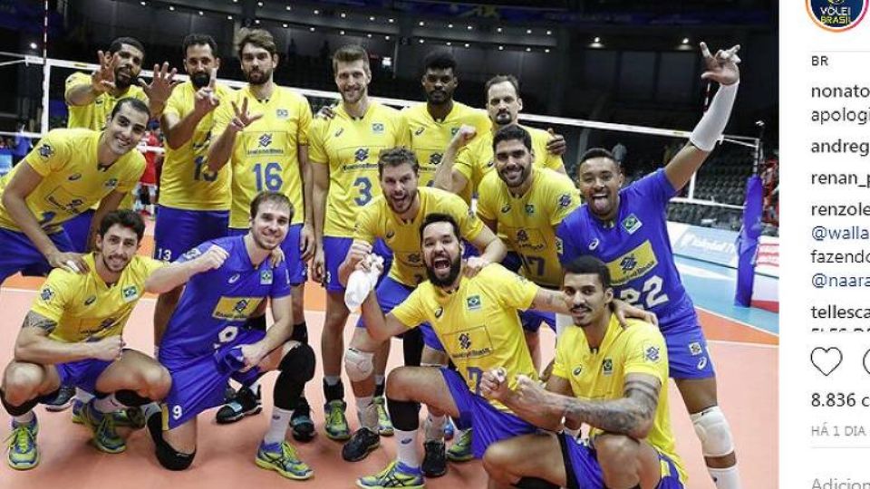 Foto em que jogadores de vôlei demonstravam apoio a Bolsonaro (Reprodução)