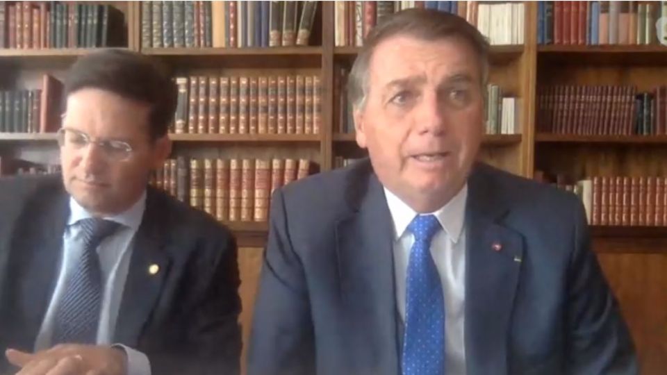 Jair Bolsonaro e João Roma (Reprodução)