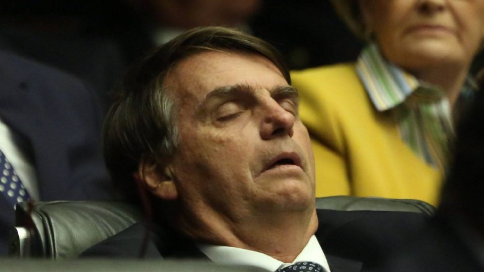 Bolsonaro dorme durante sessão da Câmara em 2017. Foto: Câmara dos Deputados