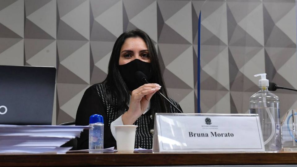 Advogada Bruna Morato em depoimento à CPI (Foto: Edilson Rodrigues/Agência Senado)