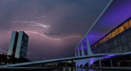 Visitas ao Planalto: Bolsonaro contraria ordem da CGU e não revela quem recebe