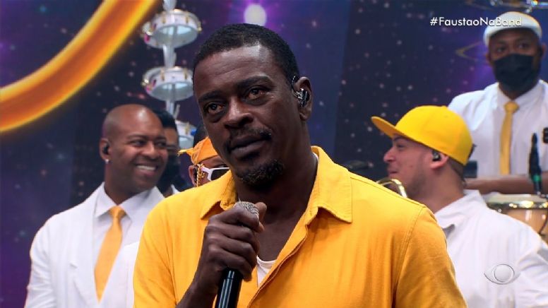 Seu Jorge defende vacinação de crianças na estreia de Faustão na Band