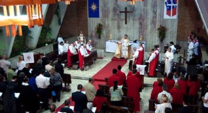 Igreja Anglicana se manifesta contra “denominações cristãs” que coagem eleitores