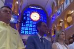 VÍDEO - Católico? Bolsonaro não comunga em missa na Basílica de Aparecida