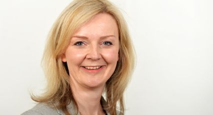 Primeira-ministra britânica Liz Truss renuncia após um mês e meio no cargo