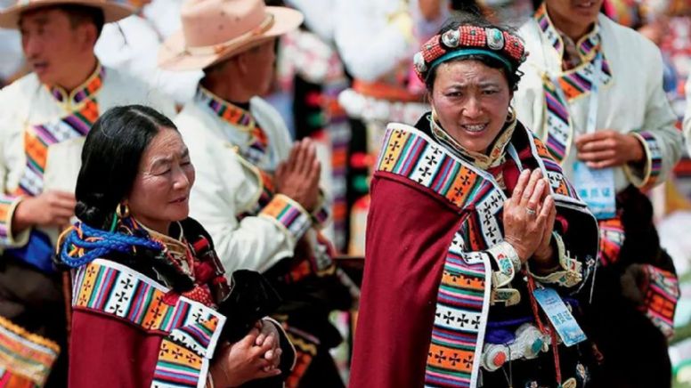 As roupas do povo tibetano, que vive no telhado do mundo