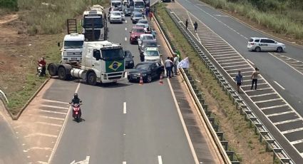 Petroleiros repudiam bloqueios nas rodovias: “Caminhoneiros são vítimas de grupos de violência e autoritarismo”