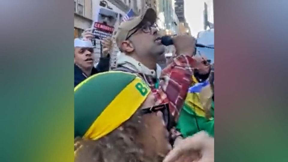 Golpistas bolsonaristas realizam ato contra ministros do STF em Nova York