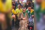 VÍDEO: Cássia Kis reza ajoelhada no asfalto, sob chuva, com bolsonaristas em ato golpista