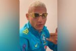 VÍDEO: Atacante nato – Richarlison sobre Anitta: “Se ela quiser, eu quero... Pego!”