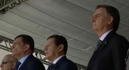 Bolsonaro fica apático e em silêncio durante formatura da Aman