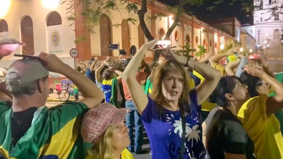 Ministro critica atos antidemocráticos e diz que não adianta apelar para Forças Armadas ou extraterrestres.